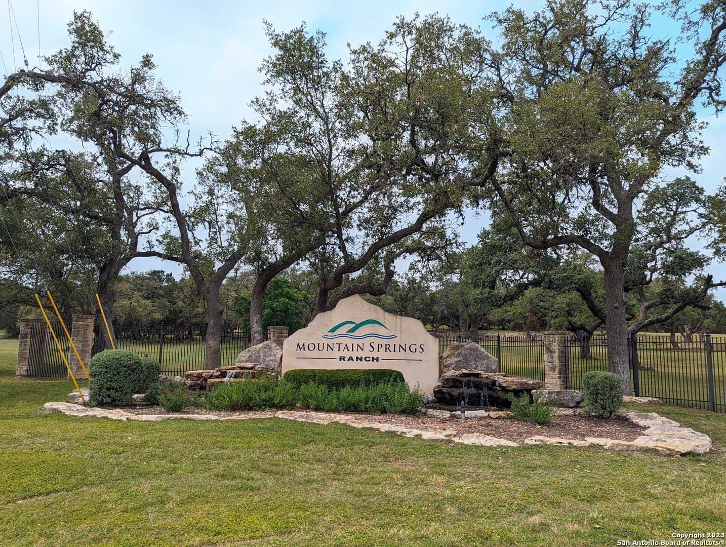 1.13 acres in Comal County gallery image 2