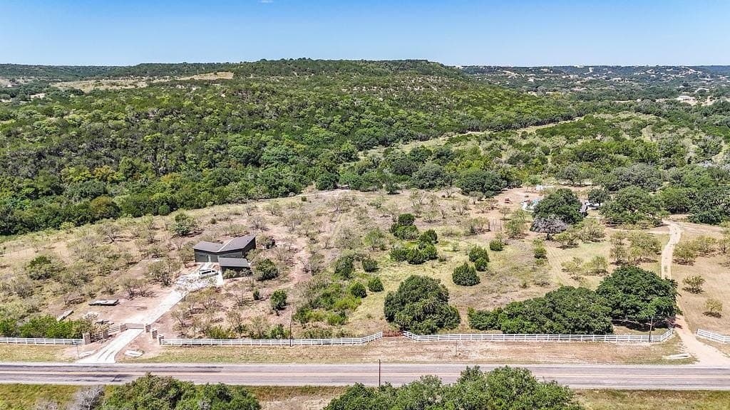 3.94 acres in Burnet County gallery image 2