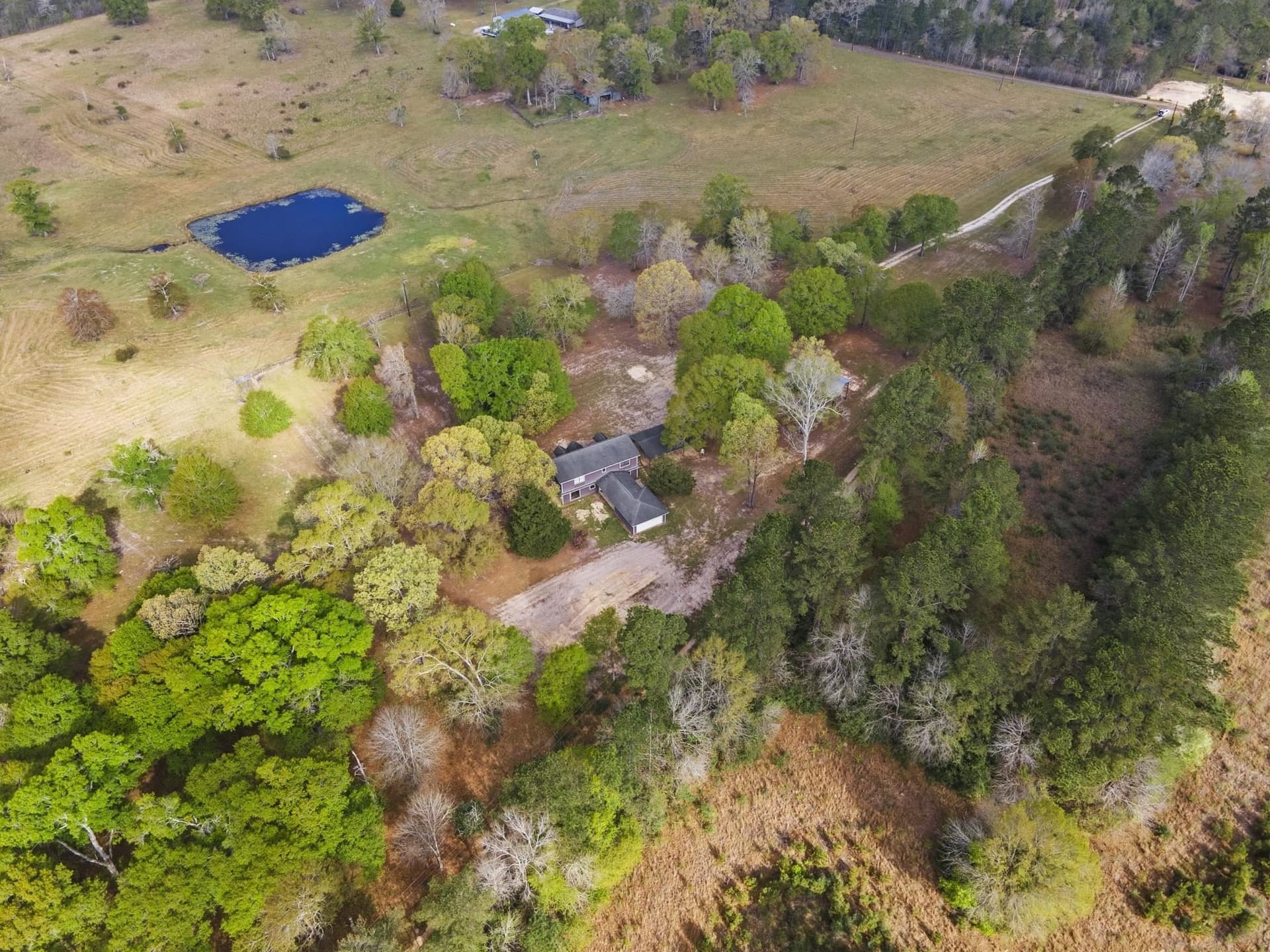 27.96 acres in Tyler County