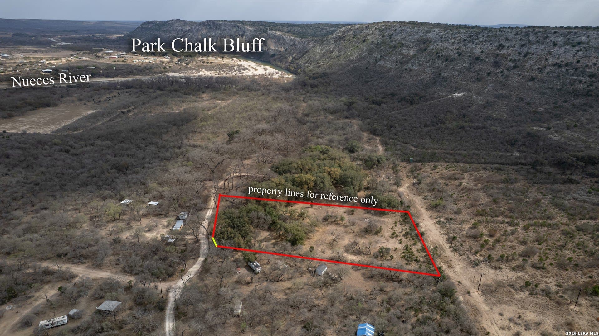2.03 acres in Uvalde County gallery image 3