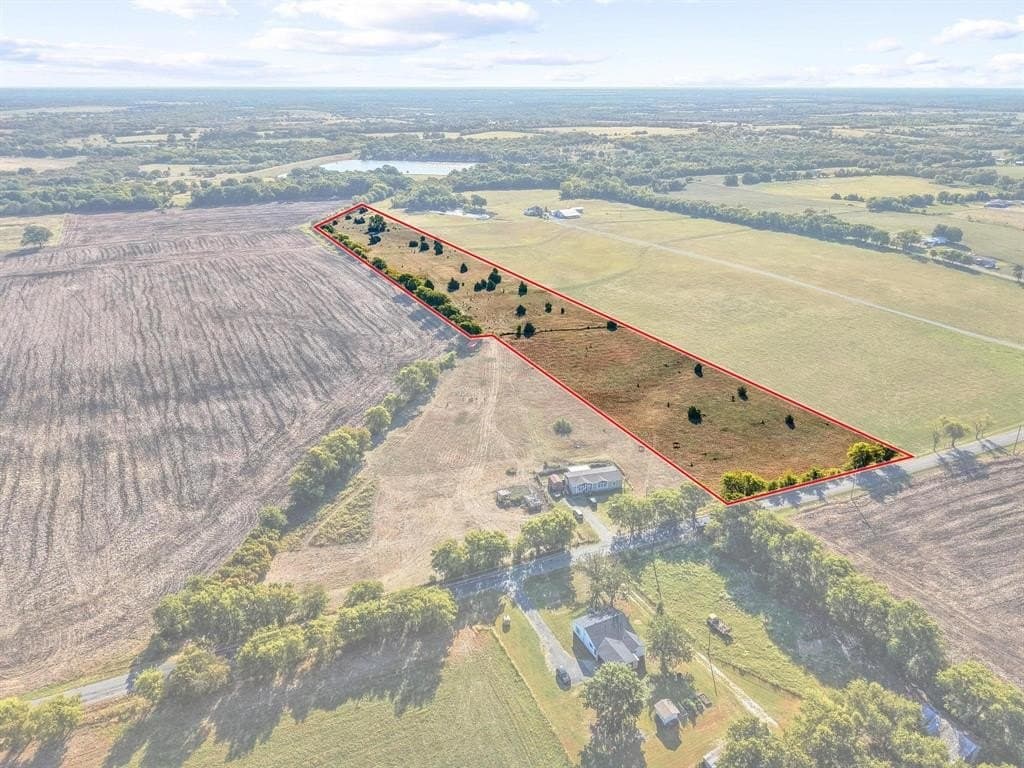 13 acres in Grayson County