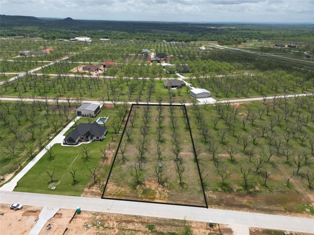 1.5 acres in Hood County gallery image 3