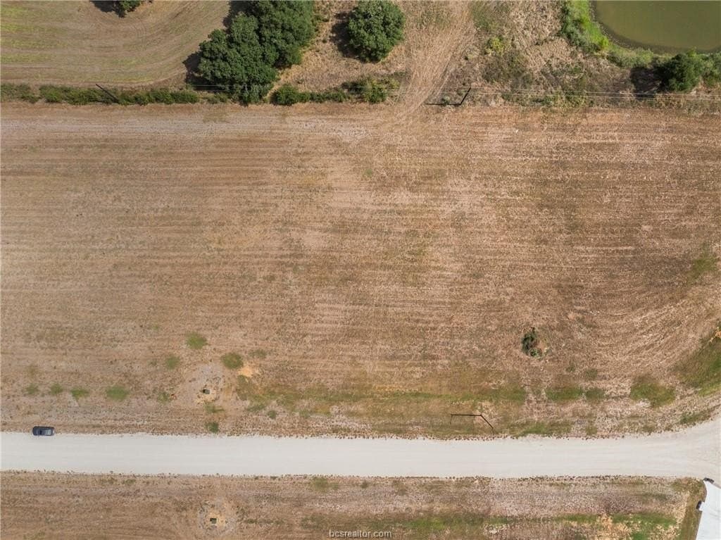 1.04 acres in Burleson County - photo 3