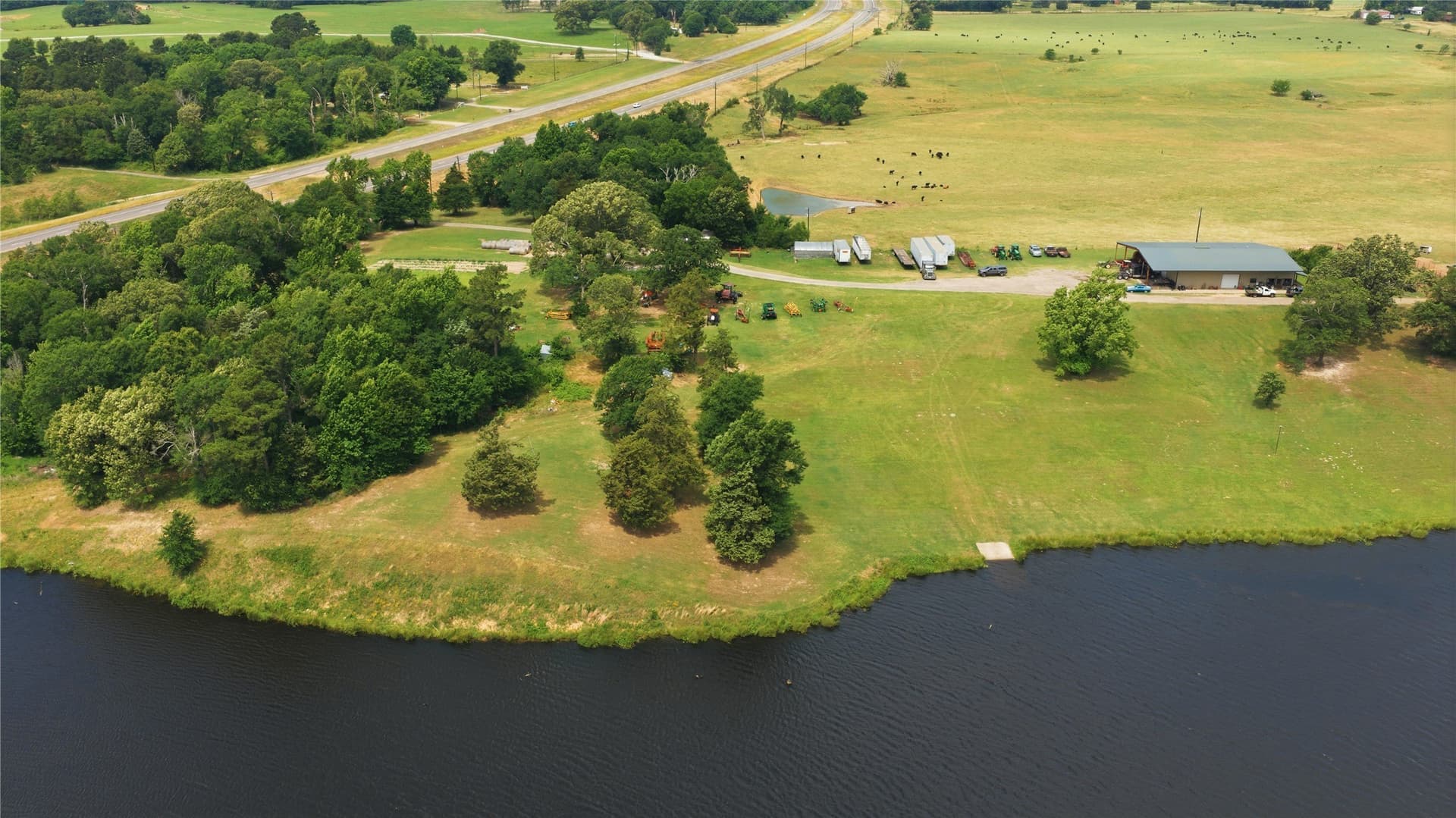 124.01 acres in Henderson County - photo 8