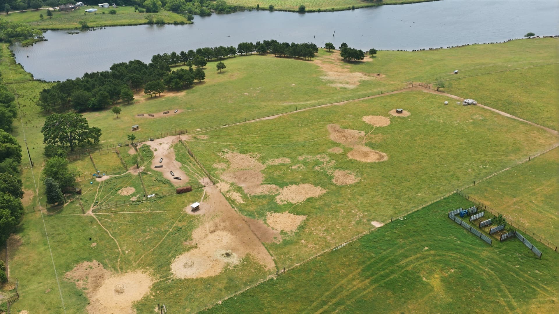 124.01 acres in Henderson County - photo 10