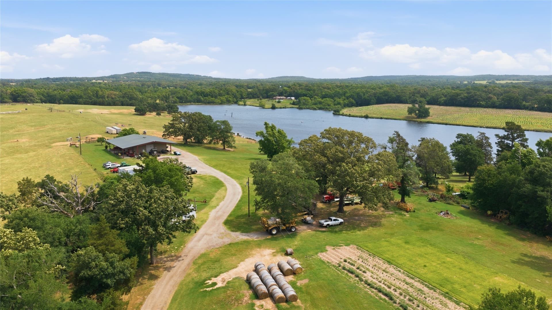 124.01 acres in Henderson County - photo 6