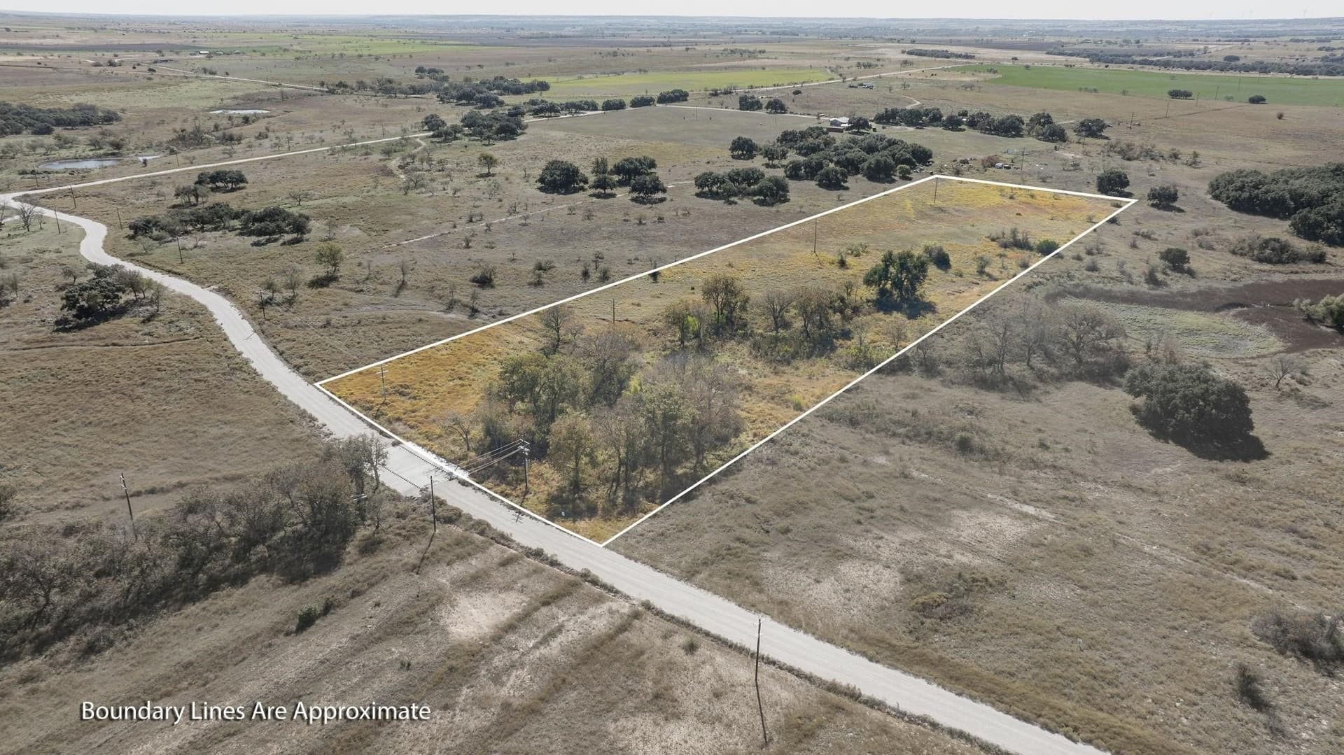 10.01 acres in Comanche County