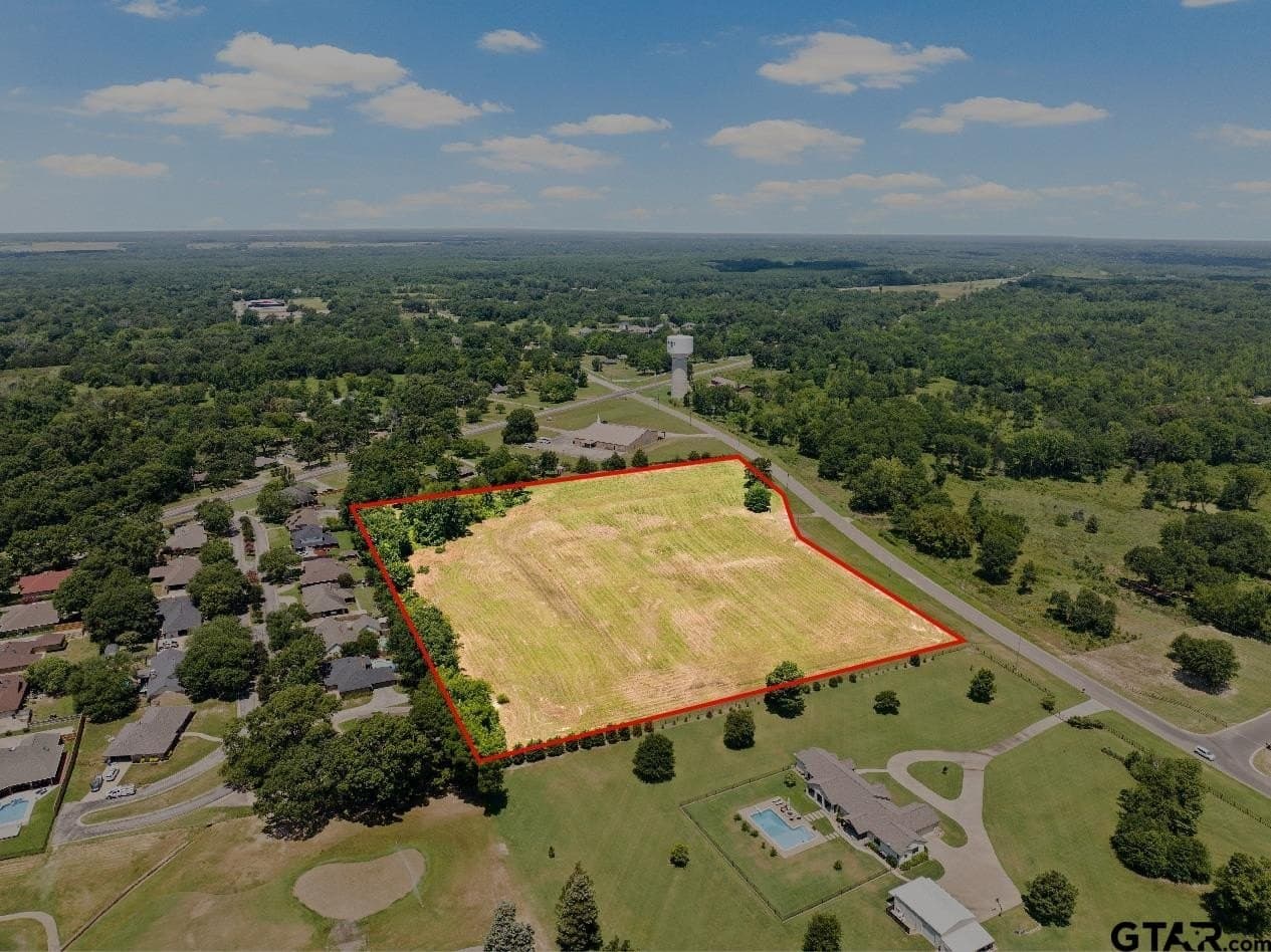9.83 acres in Titus County gallery image 4