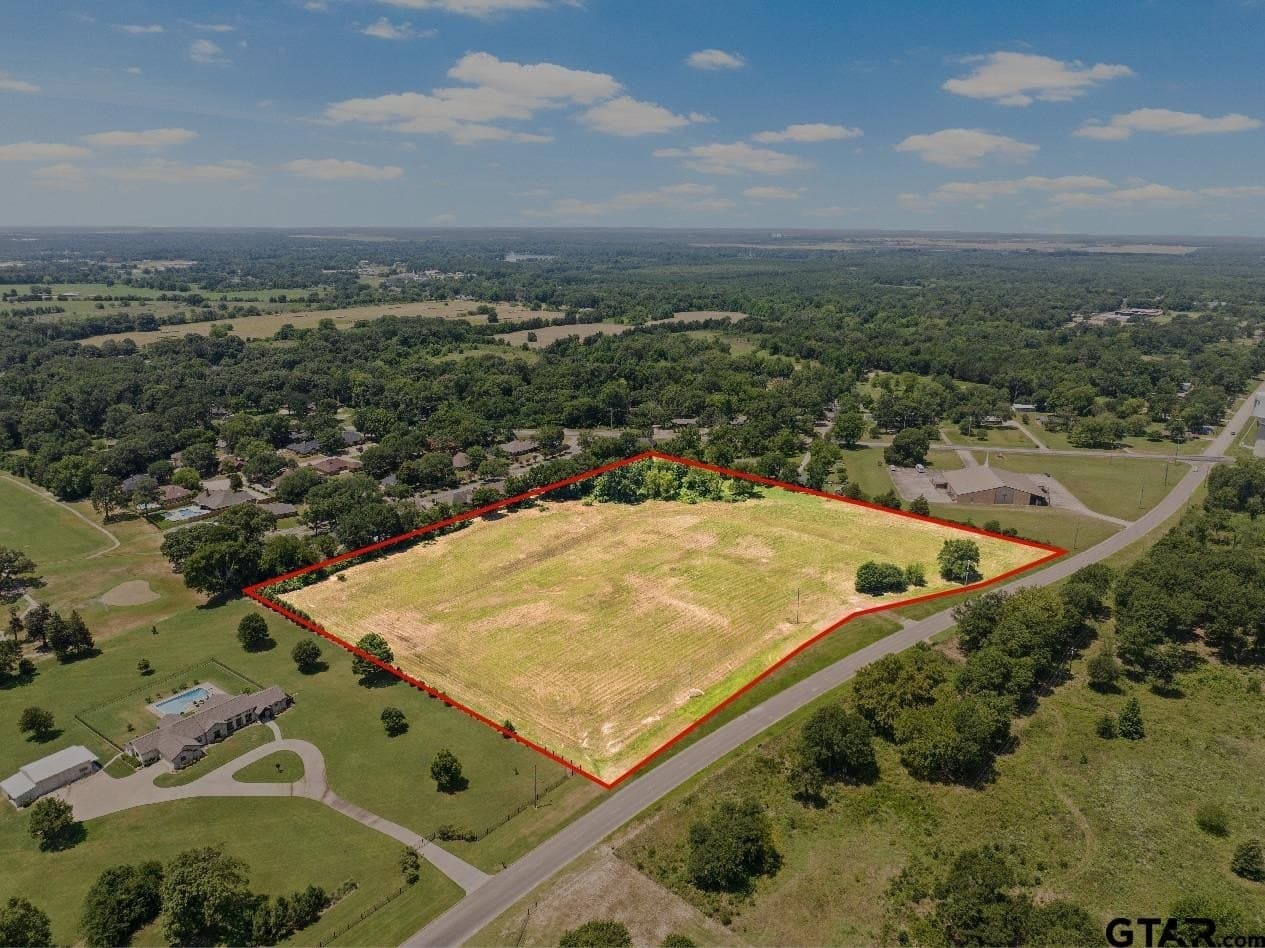 9.83 acres in Titus County gallery image 2
