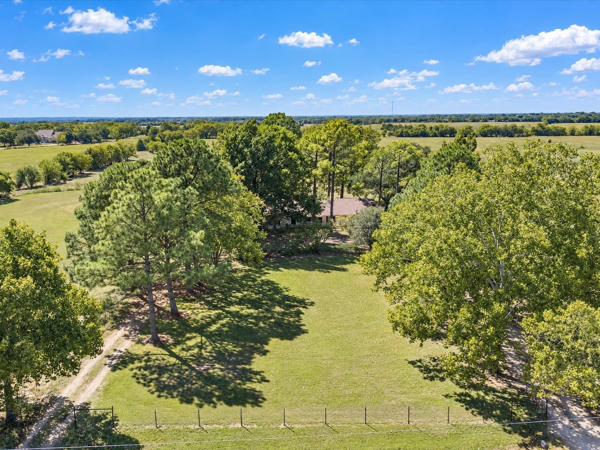 16.01 acres in Ellis County - photo 30