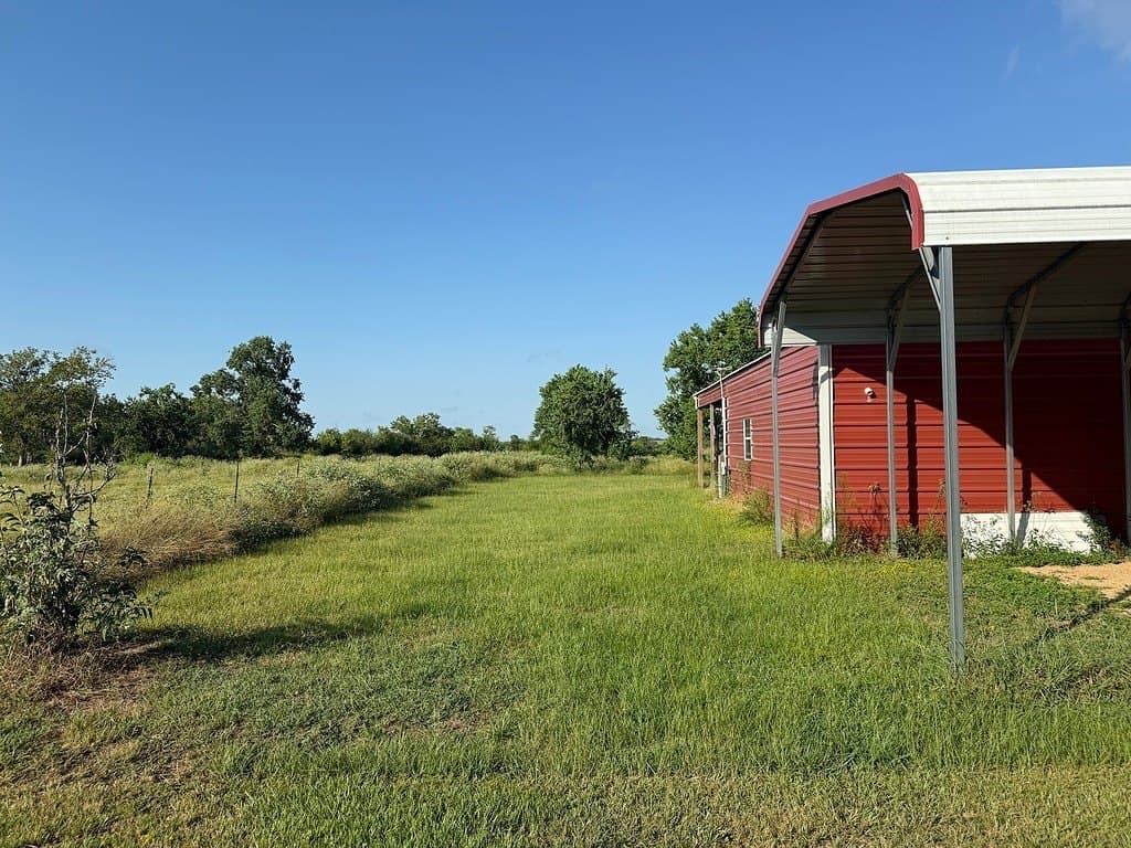 1.53 acres in Austin County gallery image 4