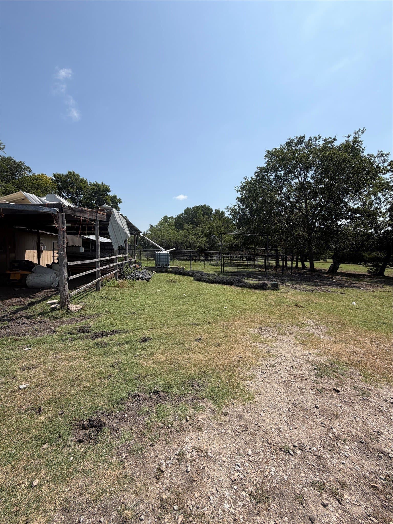 30.03 acres in Navarro County - photo 14