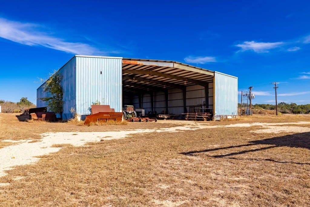 21.6 acres in Kerr County - photo 22