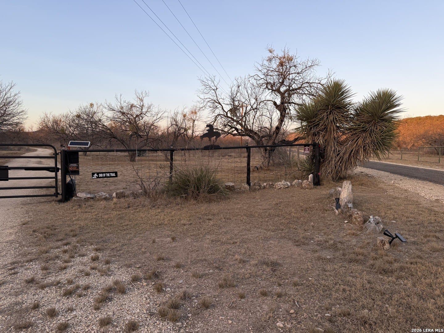 10 acres in Uvalde County gallery image 2