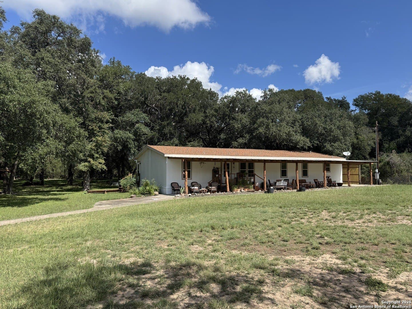 10 acres in Uvalde County - photo 7