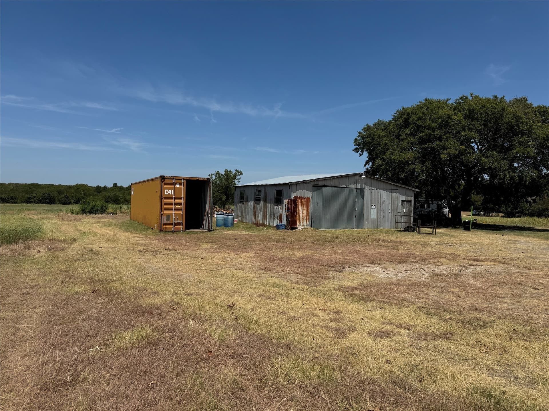 17.32 acres in Ellis County - photo 2