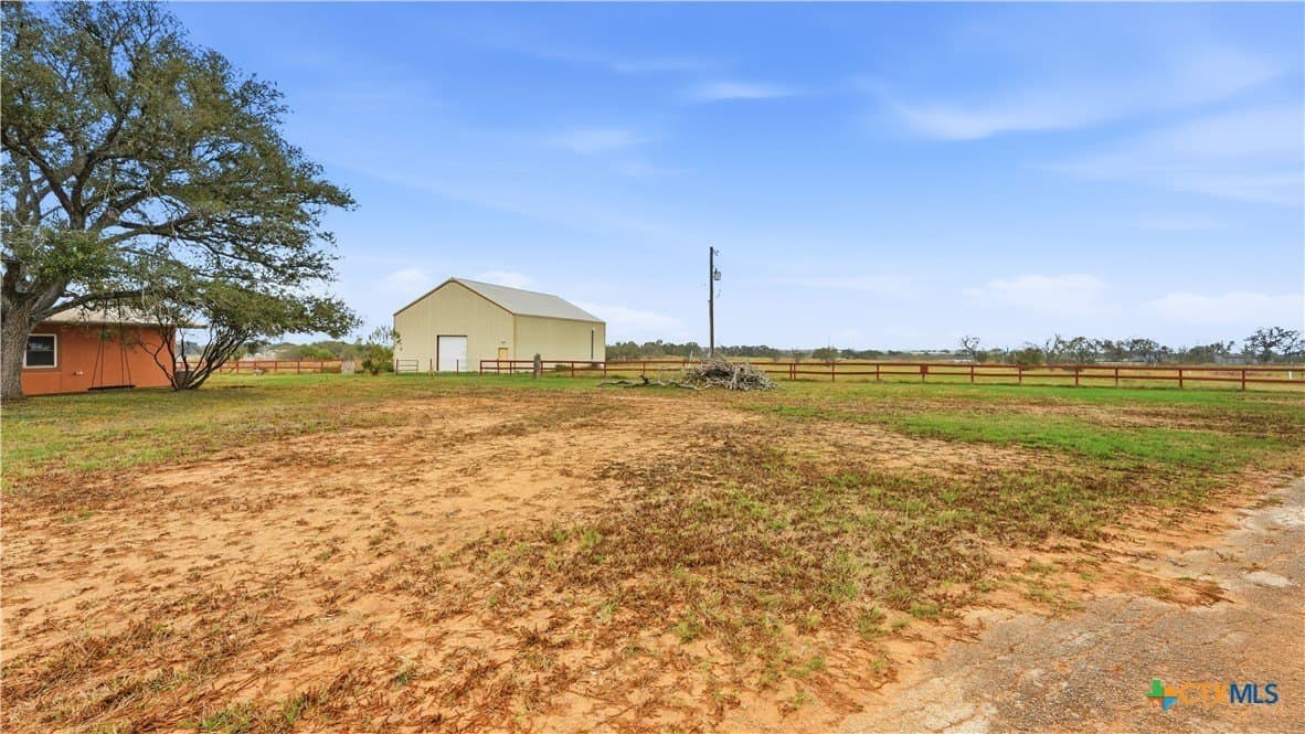 60 acres in Guadalupe County - photo 11