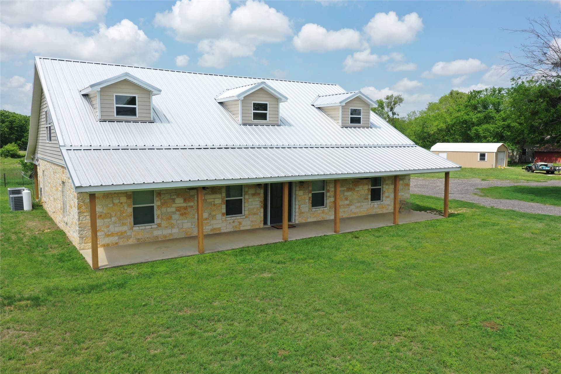12.64 acres in Freestone County