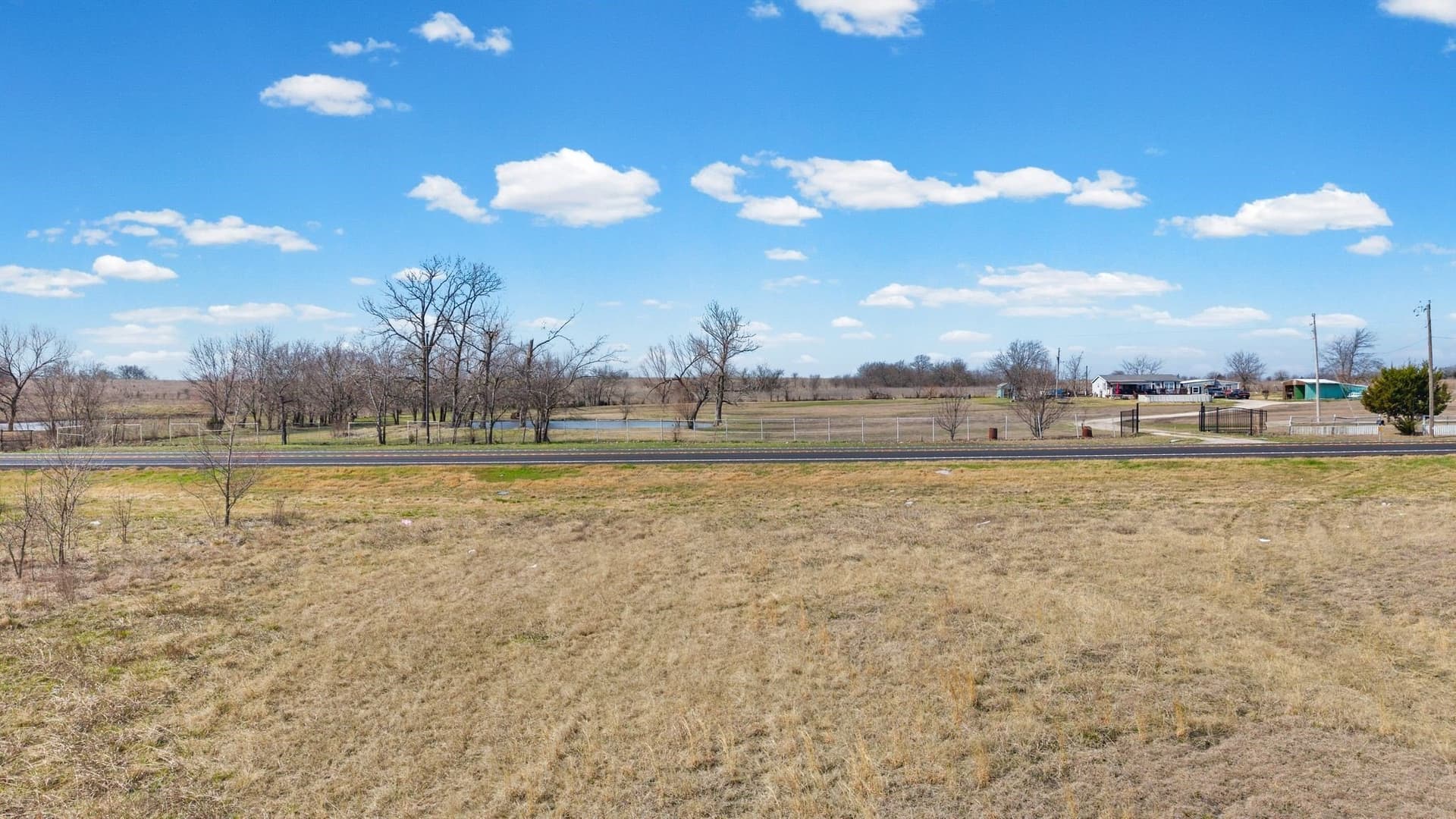 18.77 acres in Hunt County - photo 24