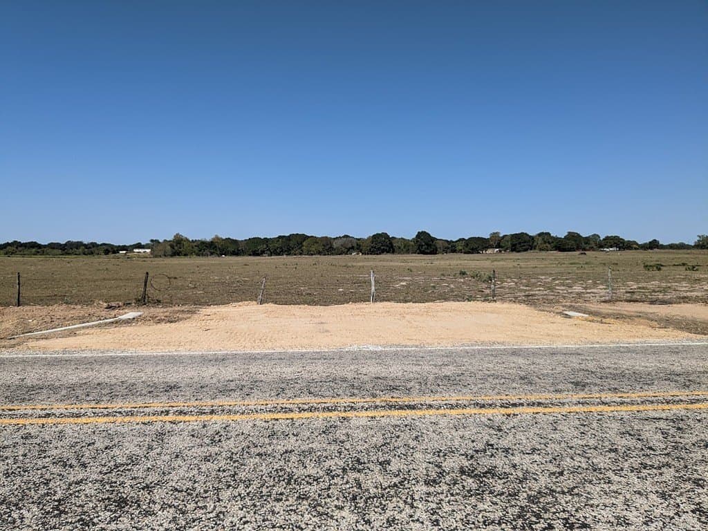 10 acres in Colorado County - photo 17