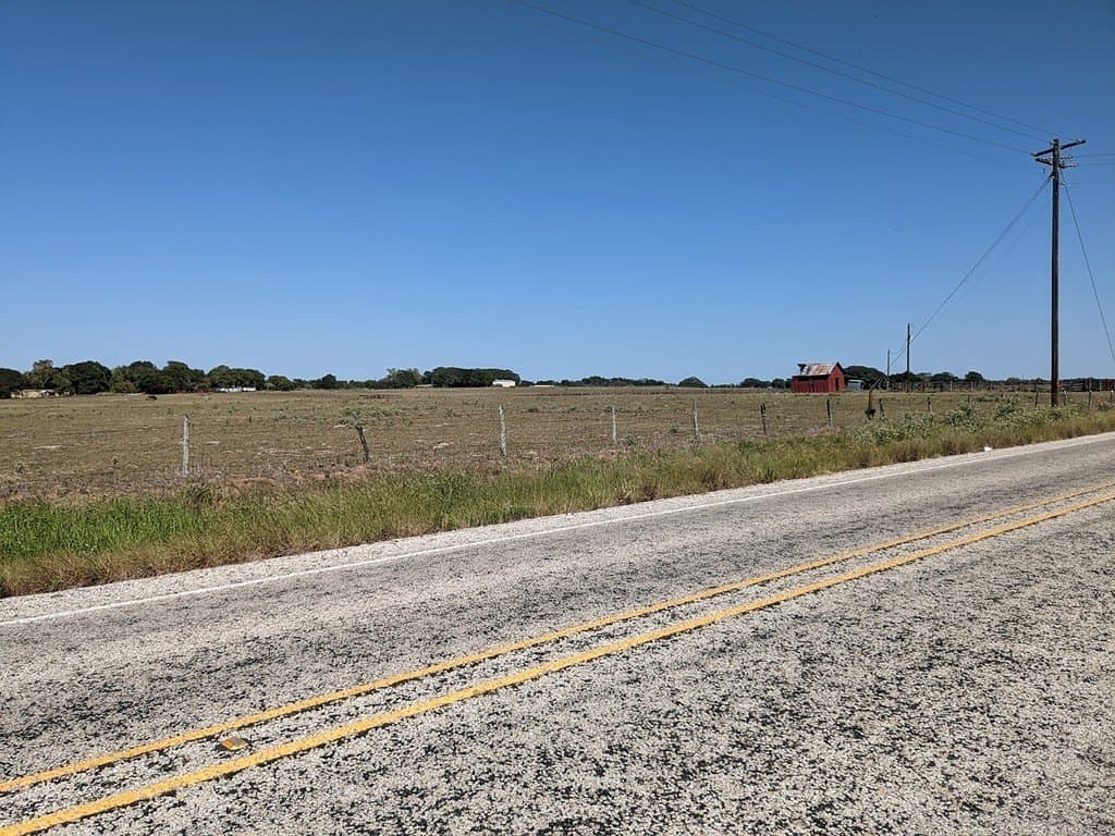 10 acres in Colorado County - photo 7