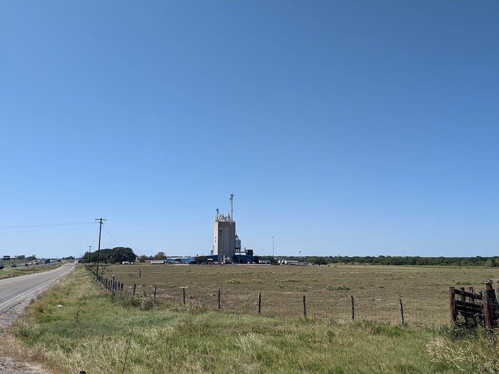 10 acres in Colorado County - photo 9