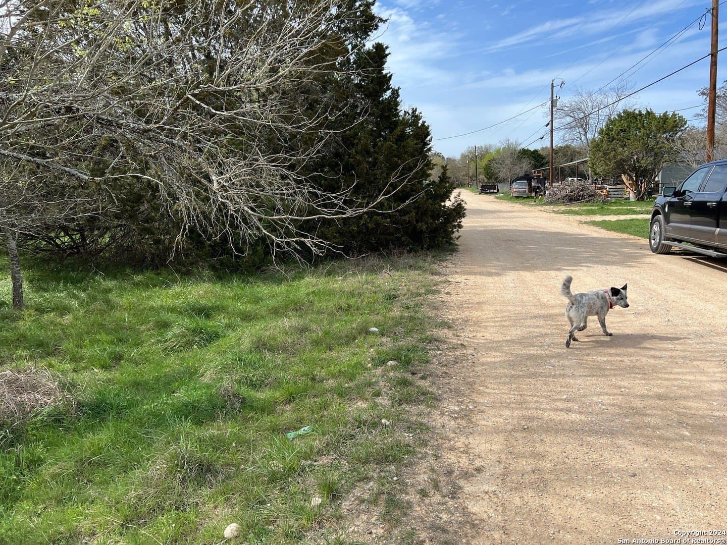 0.09 acres in Bandera County - photo 10
