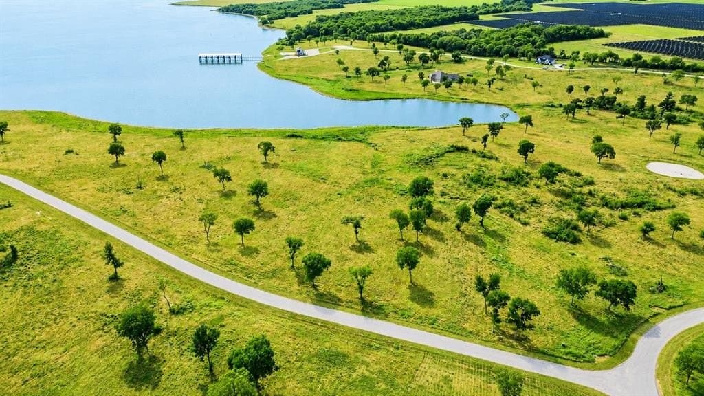 1.86 acres in Navarro County gallery image 3