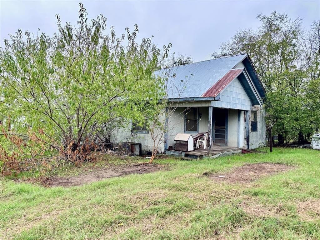 10 acres in Bosque County gallery image 2