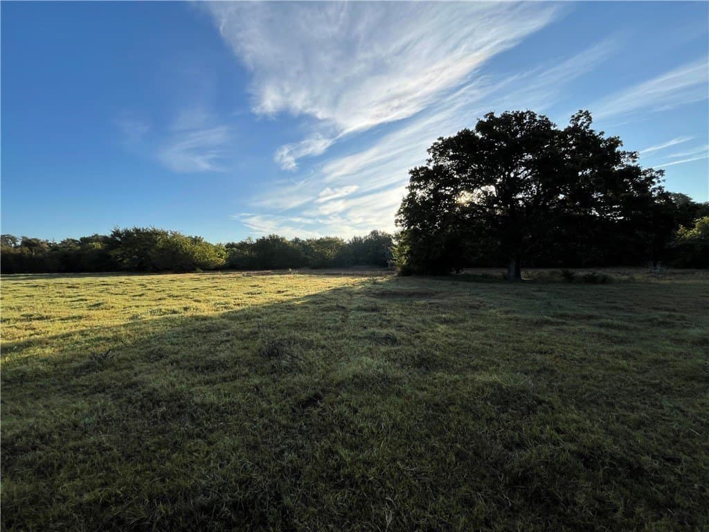 200.26 acres in Freestone County - photo 31