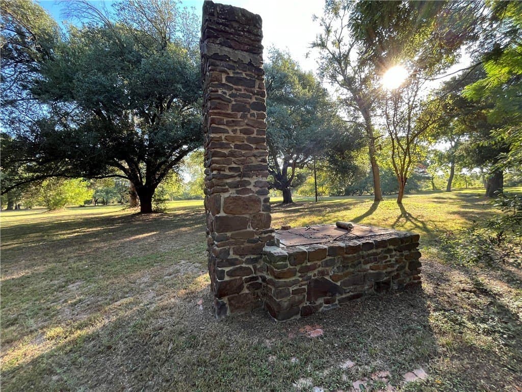 200.26 acres in Freestone County - photo 32