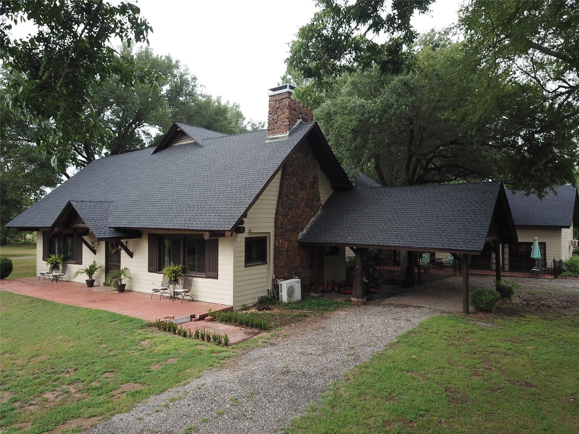 200.26 acres in Freestone County - photo 4