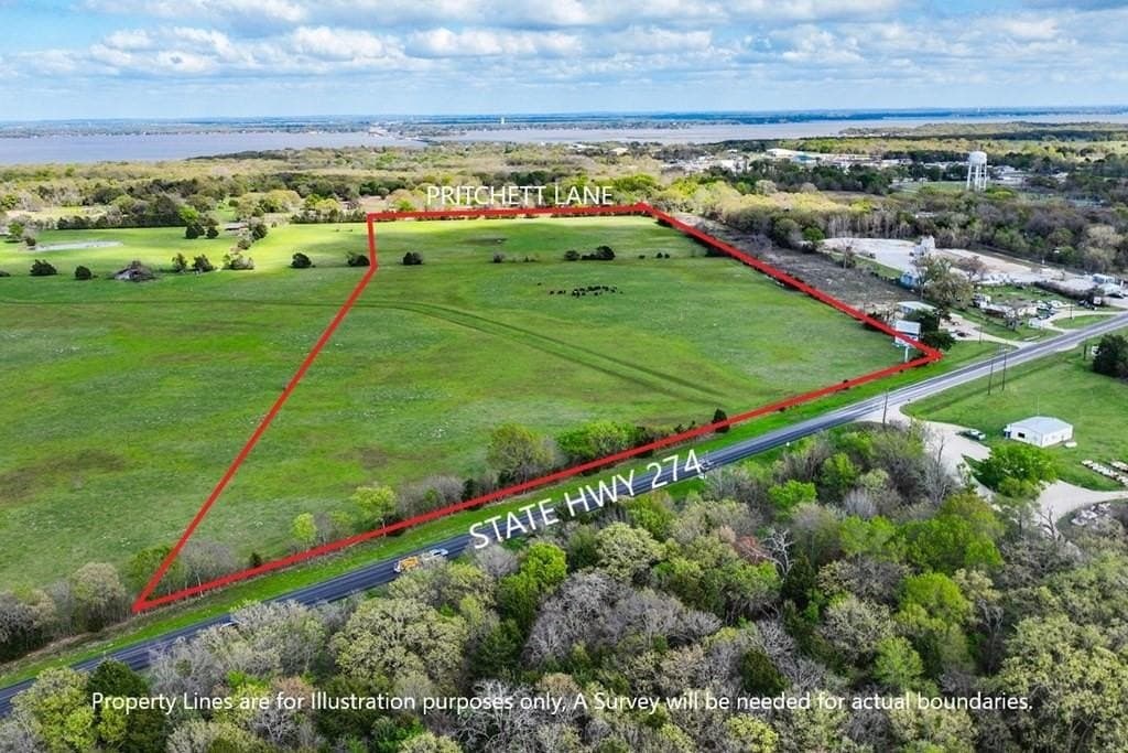 30.68 acres in Henderson County featured view