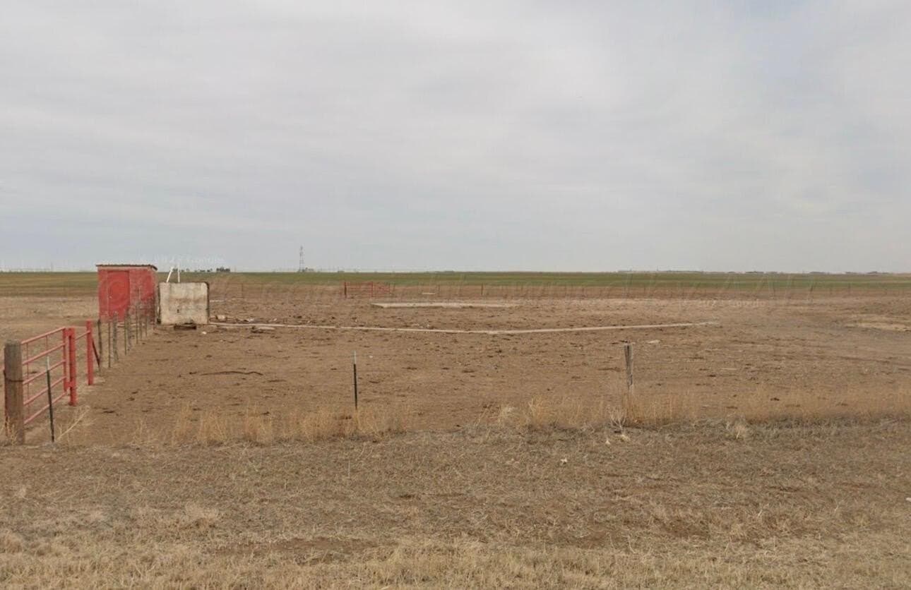 320 acres in Deaf Smith County gallery image 2