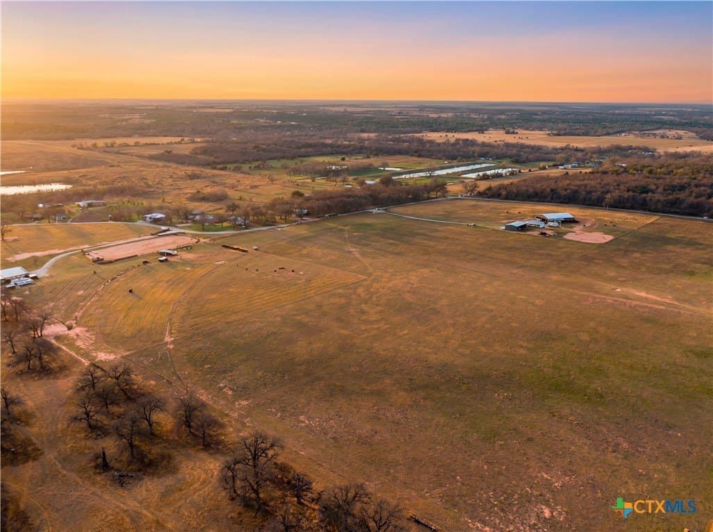 18.09 acres in Hill County gallery image 2