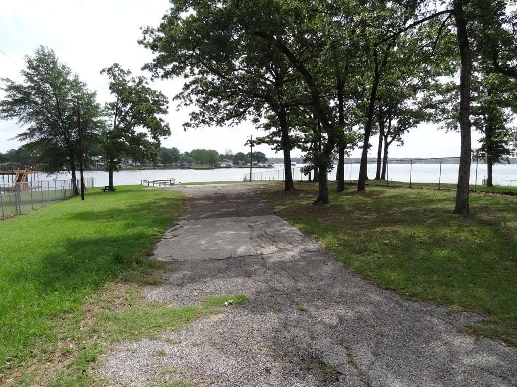 0.26 acres in Henderson County - photo 24