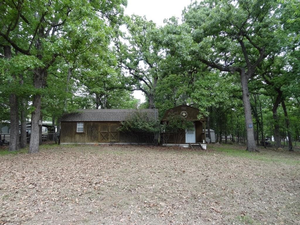 0.26 acres in Henderson County - photo 18