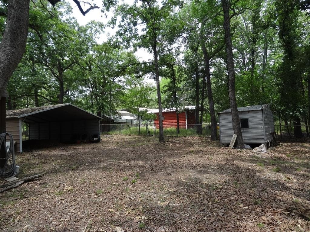 0.26 acres in Henderson County - photo 16