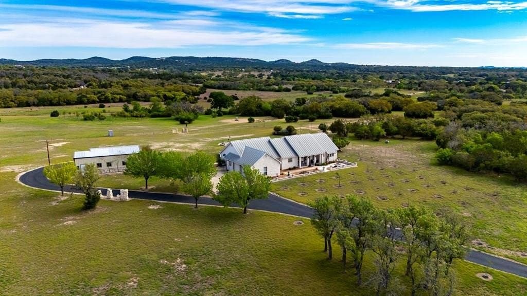 44.24 acres in Kerr County