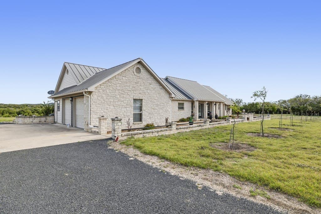 44.24 acres in Kerr County gallery image 2