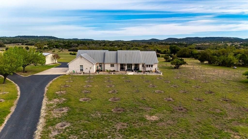 44.24 acres in Kerr County