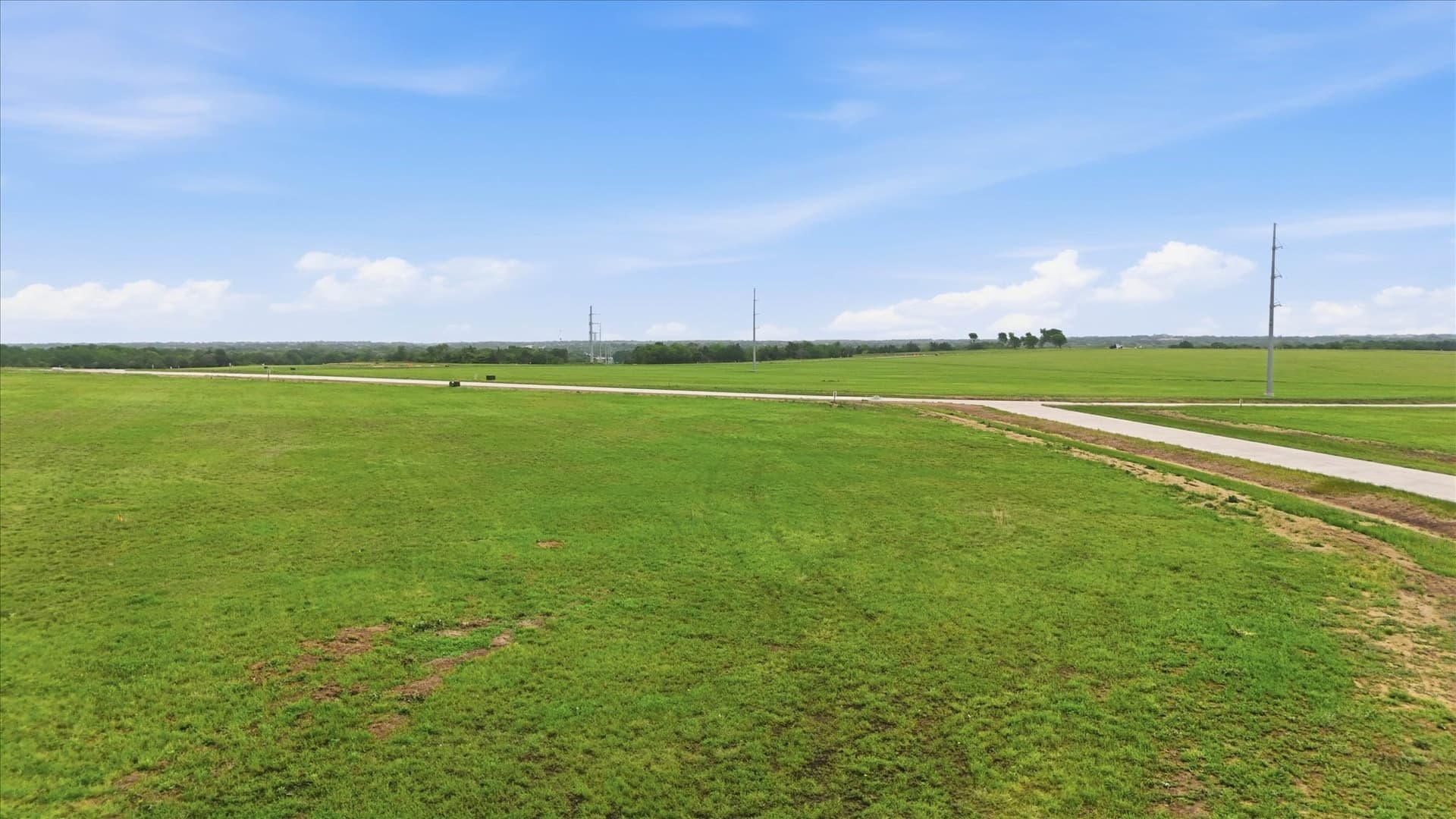 1.01 acres in Ellis County - photo 10