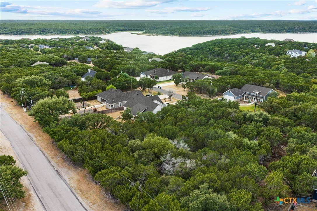 0.4 acres in Bell County - photo 4