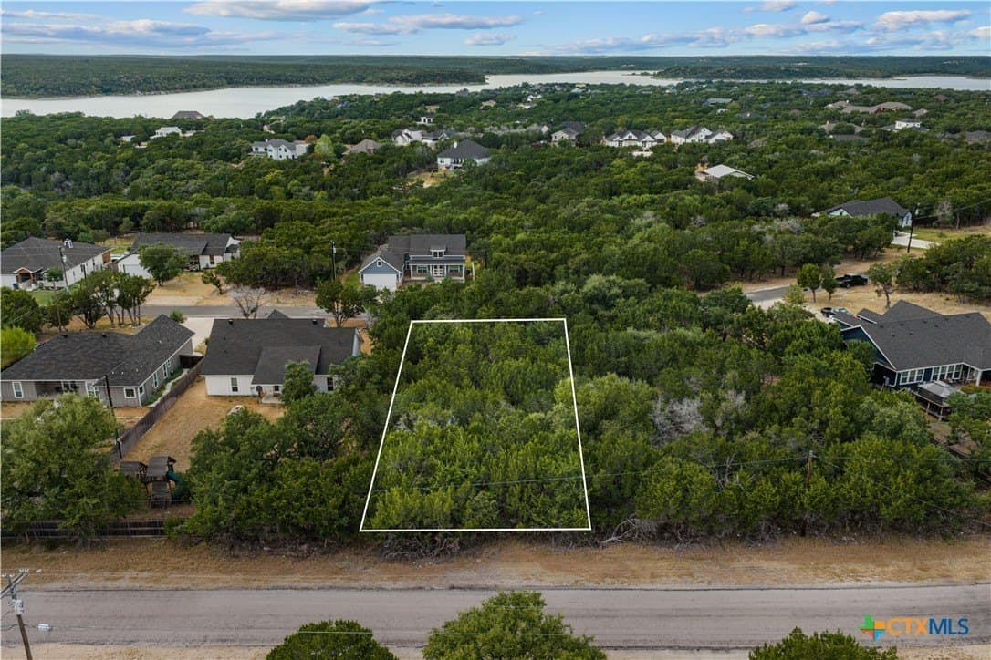 0.4 acres in Bell County - photo 5