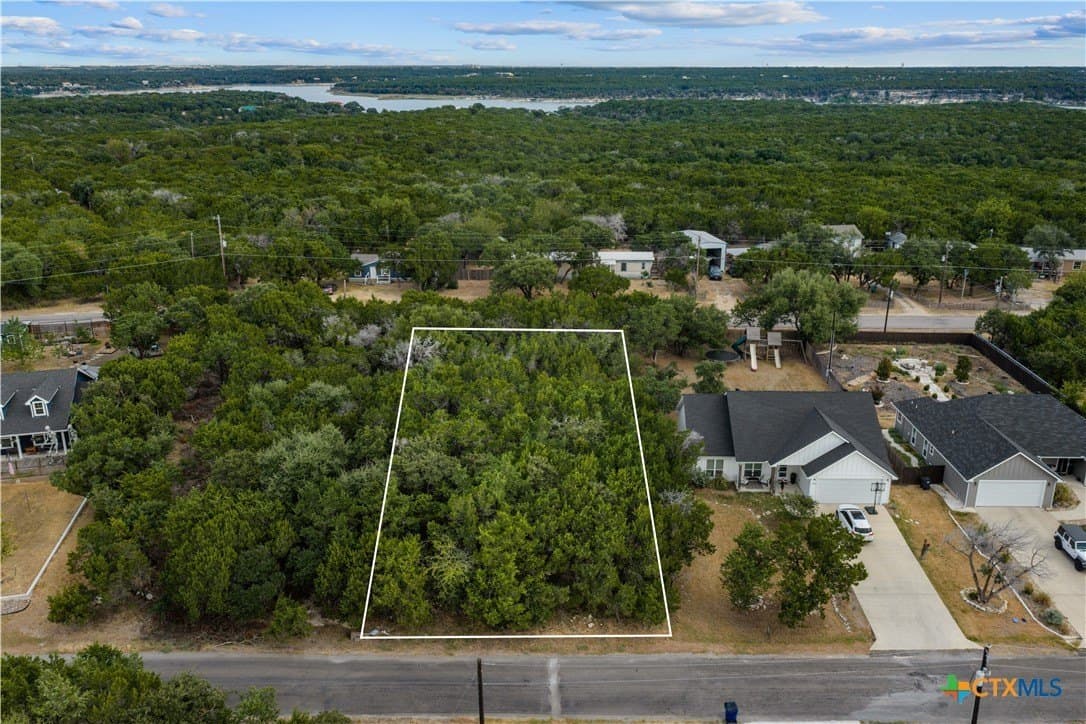 0.4 acres in Bell County
