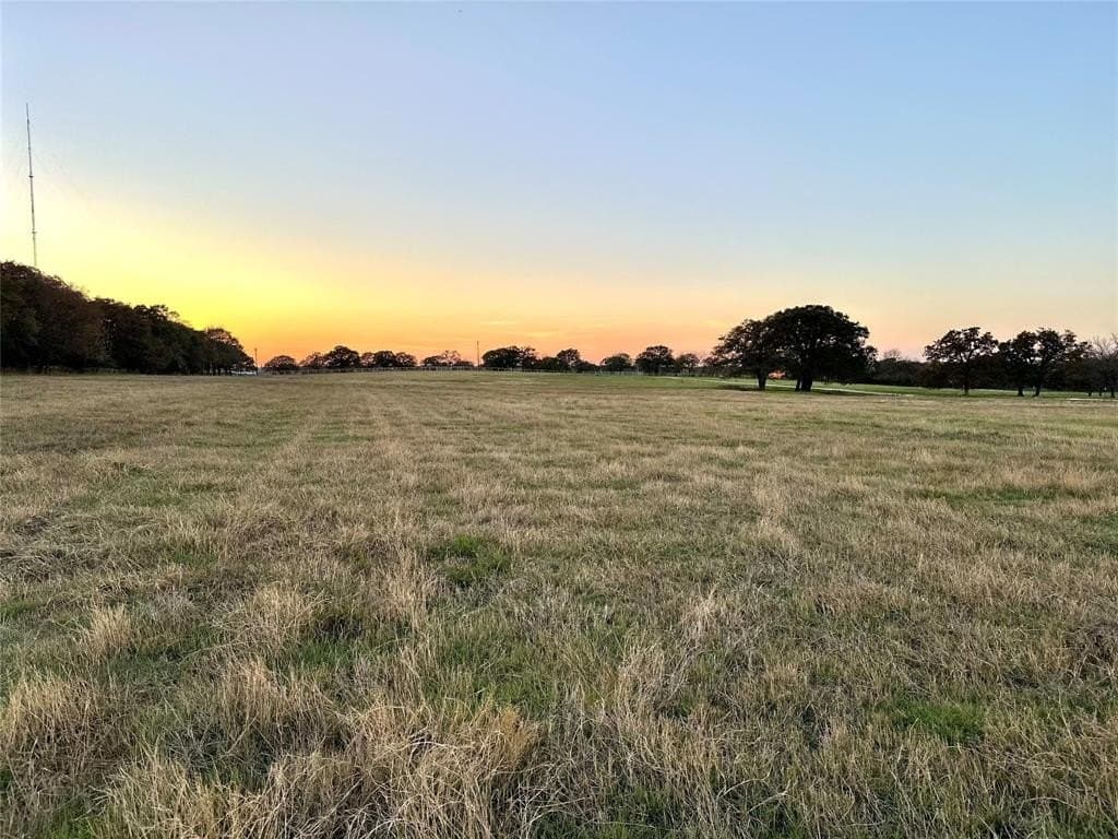 22 acres in Grayson County