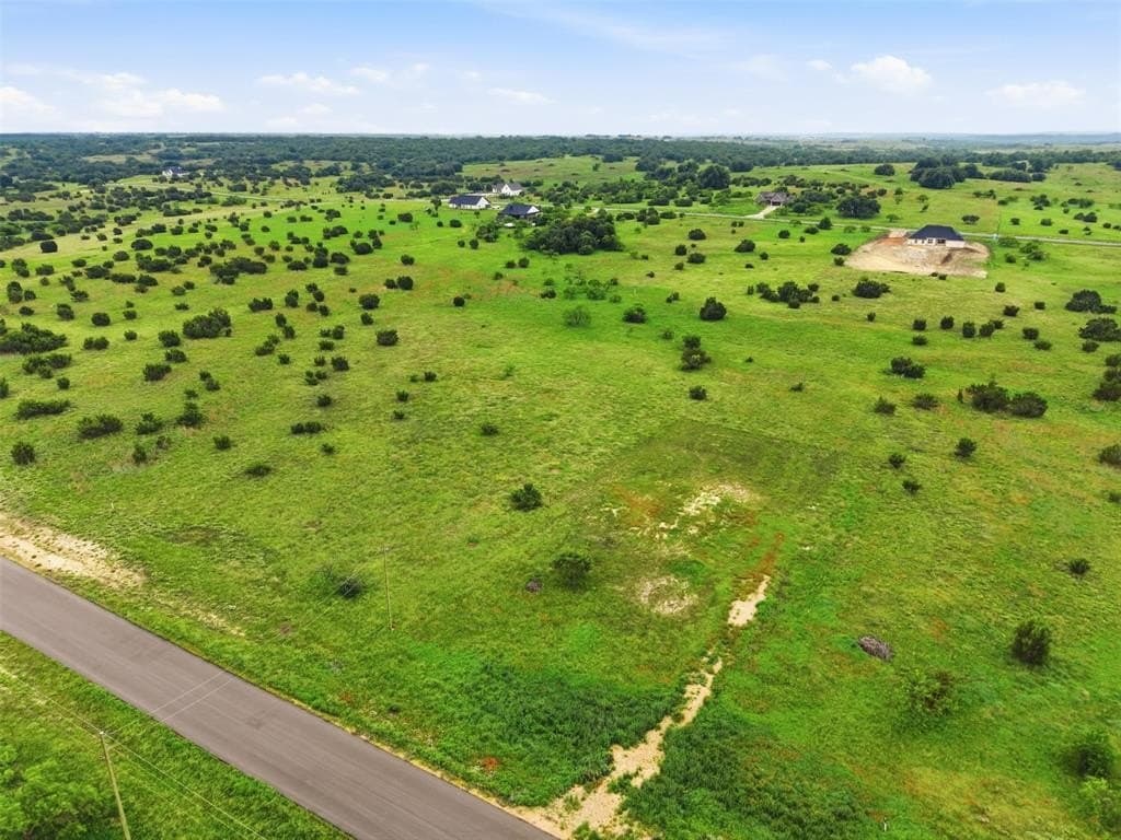 2.08 acres in Hood County gallery image 2