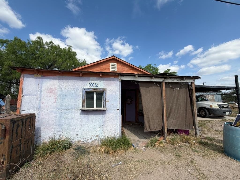 5,750 acres in Maverick County