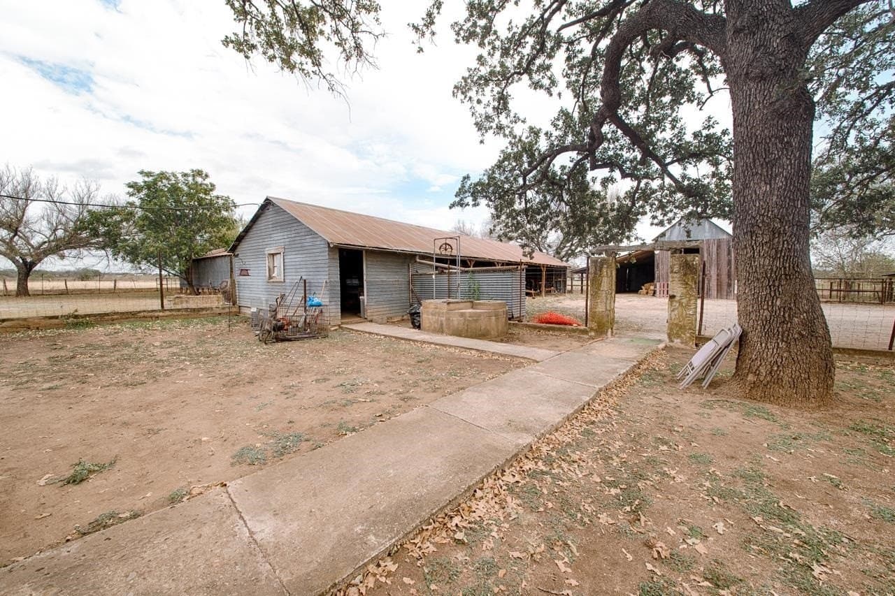 10 acres in Kendall County gallery image 2