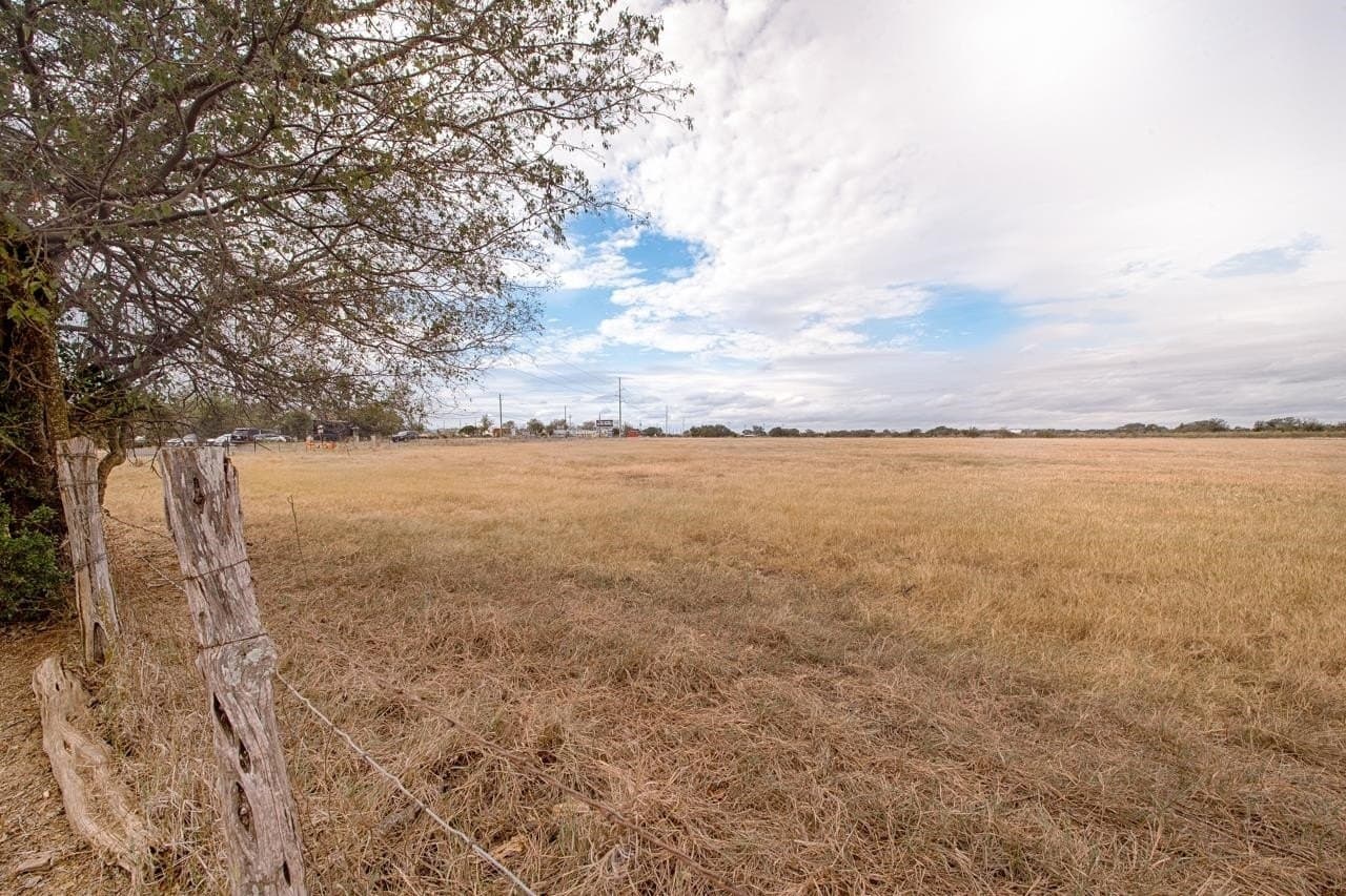 10 acres in Kendall County - photo 8